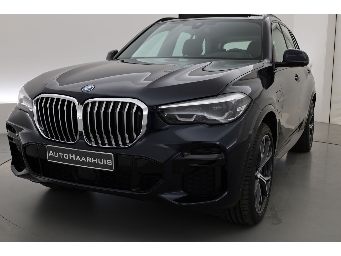 BMW X5 xDrive45e M Sport | Pano | HUD | Luchtvering | Stoelventilatie | Massage | Elek. Trekhaak