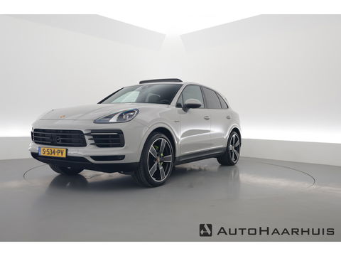 Porsche Cayenne 3.0 E-Hybrid Platinum Edition | Pano | Sport chrono | 22'' | Luchtvering | Bose Audio | Adapt. Cruise