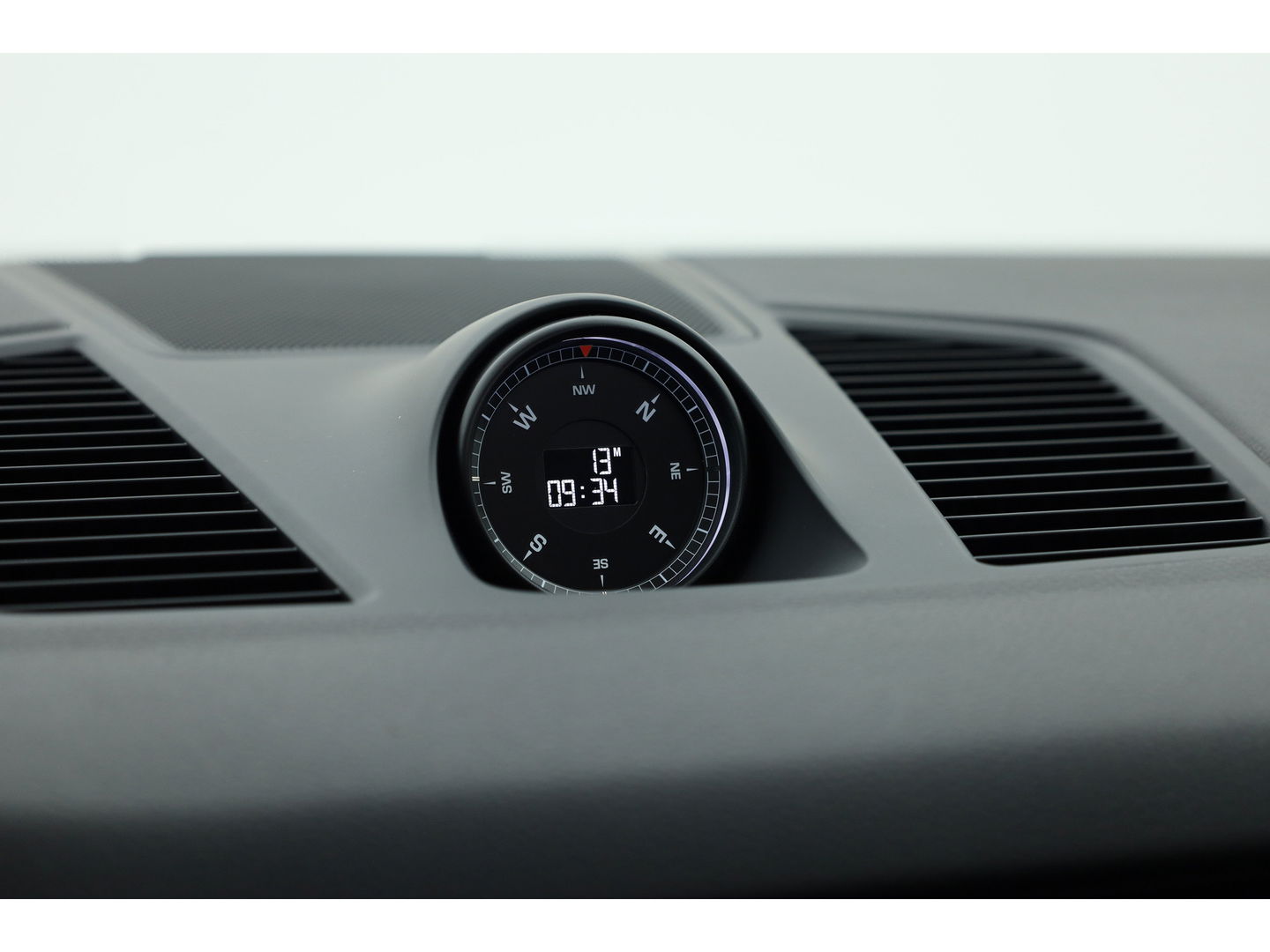 Porsche Cayenne 3.0 E-Hybrid Platinum Edition | Pano | Sport chrono | 22'' | Luchtvering | Bose Audio | Adapt. Cruise