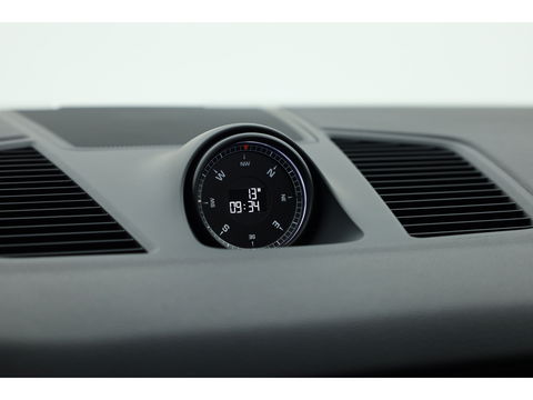 Porsche Cayenne 3.0 E-Hybrid Platinum Edition | Pano | Sport chrono | 22'' | Luchtvering | Bose Audio | Adapt. Cruise