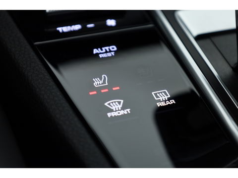 Porsche Cayenne 3.0 E-Hybrid Platinum Edition | Pano | Sport chrono | 22'' | Luchtvering | Bose Audio | Adapt. Cruise