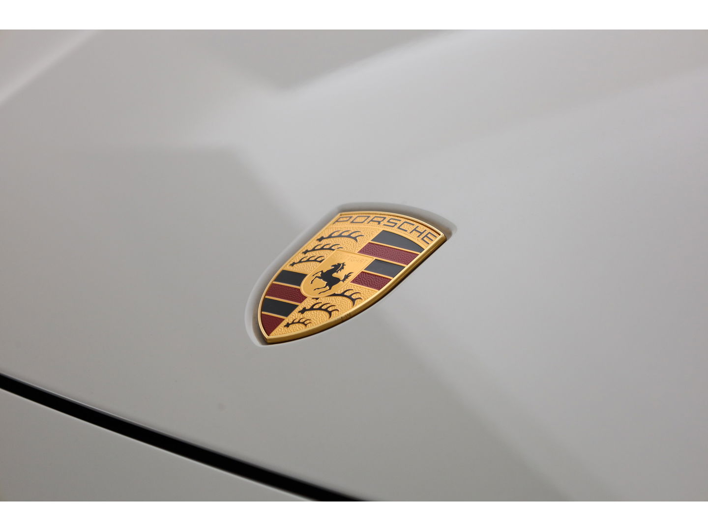 Porsche Cayenne 3.0 E-Hybrid Platinum Edition | Pano | Sport chrono | 22'' | Luchtvering | Bose Audio | Adapt. Cruise