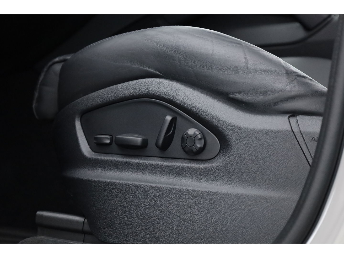 Porsche Cayenne 3.0 E-Hybrid Platinum Edition | Pano | Sport chrono | 22'' | Luchtvering | Bose Audio | Adapt. Cruise