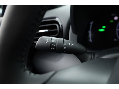 Toyota Yaris Cross 1.5 Hybrid 130 Teamplayer | Winter pack | Safety pack | Navi | Adapt. Cruise | Camera | Keyless