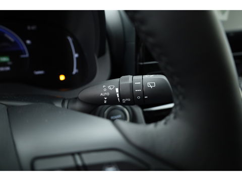 Toyota Yaris Cross 1.5 Hybrid 130 Teamplayer | Winter pack | Safety pack | Navi | Adapt. Cruise | Camera | Keyless