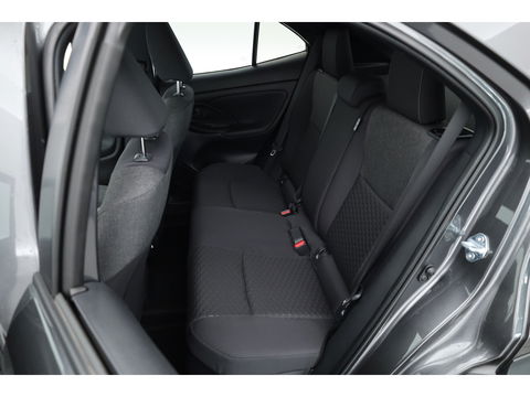 Toyota Yaris Cross 1.5 Hybrid 130 Teamplayer | Winter pack | Safety pack | Navi | Adapt. Cruise | Camera | Keyless