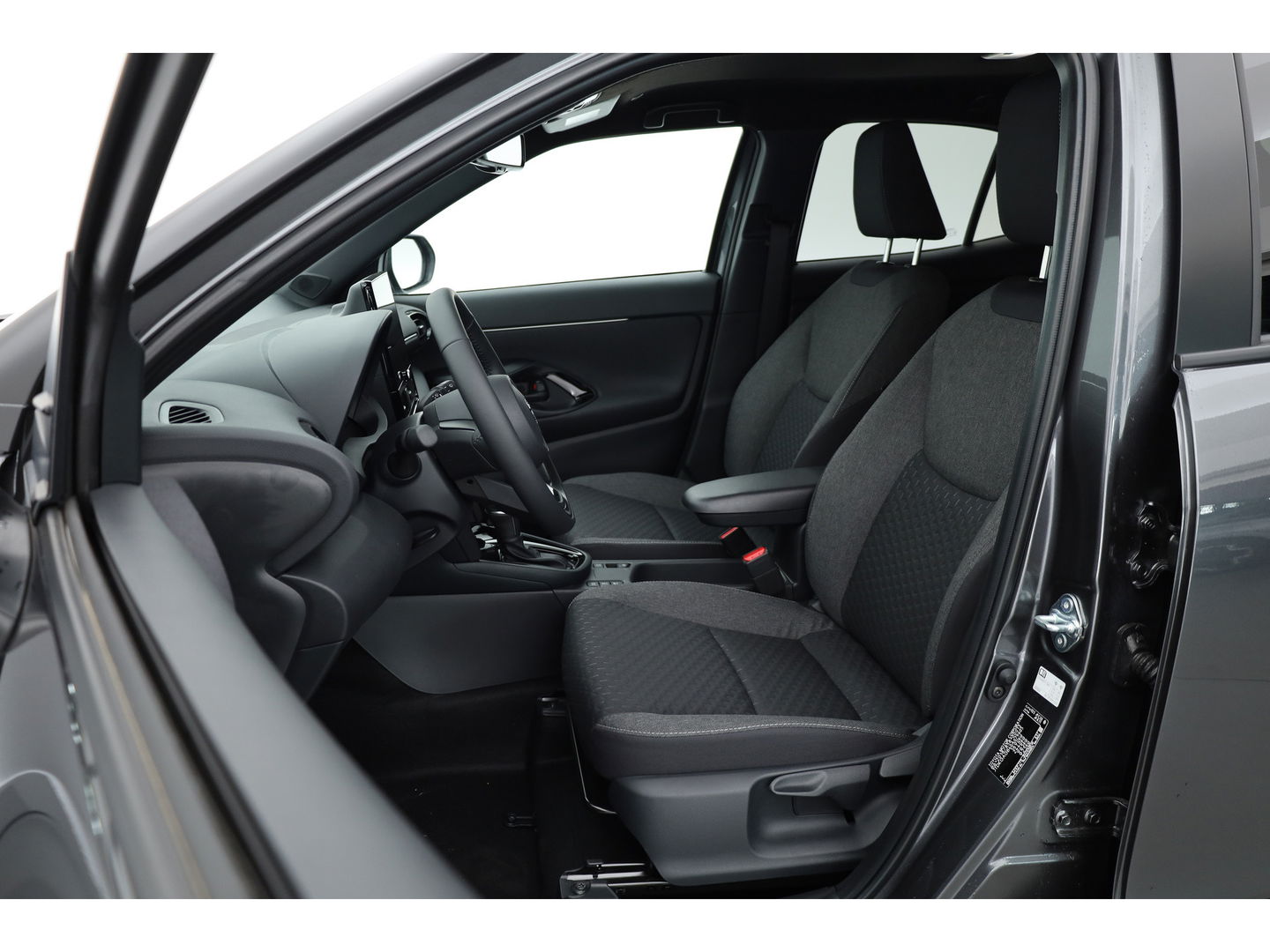 Toyota Yaris Cross 1.5 Hybrid 130 Teamplayer | Winter pack | Safety pack | Navi | Adapt. Cruise | Camera | Keyless