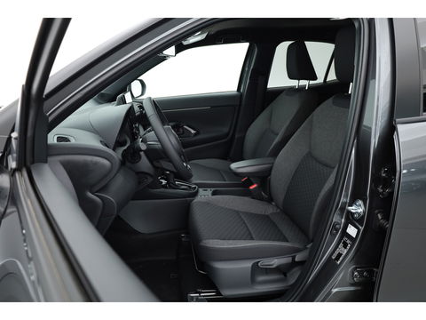 Toyota Yaris Cross 1.5 Hybrid 130 Teamplayer | Winter pack | Safety pack | Navi | Adapt. Cruise | Camera | Keyless