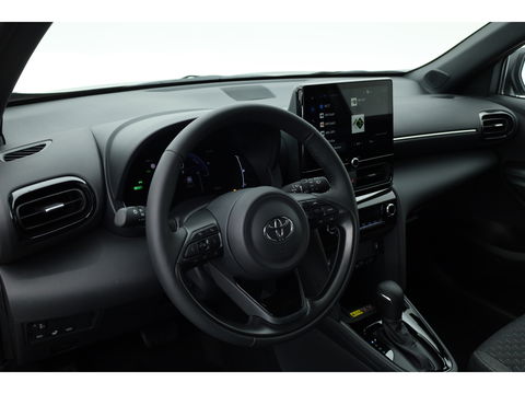 Toyota Yaris Cross 1.5 Hybrid 130 Teamplayer | Winter pack | Safety pack | Navi | Adapt. Cruise | Camera | Keyless