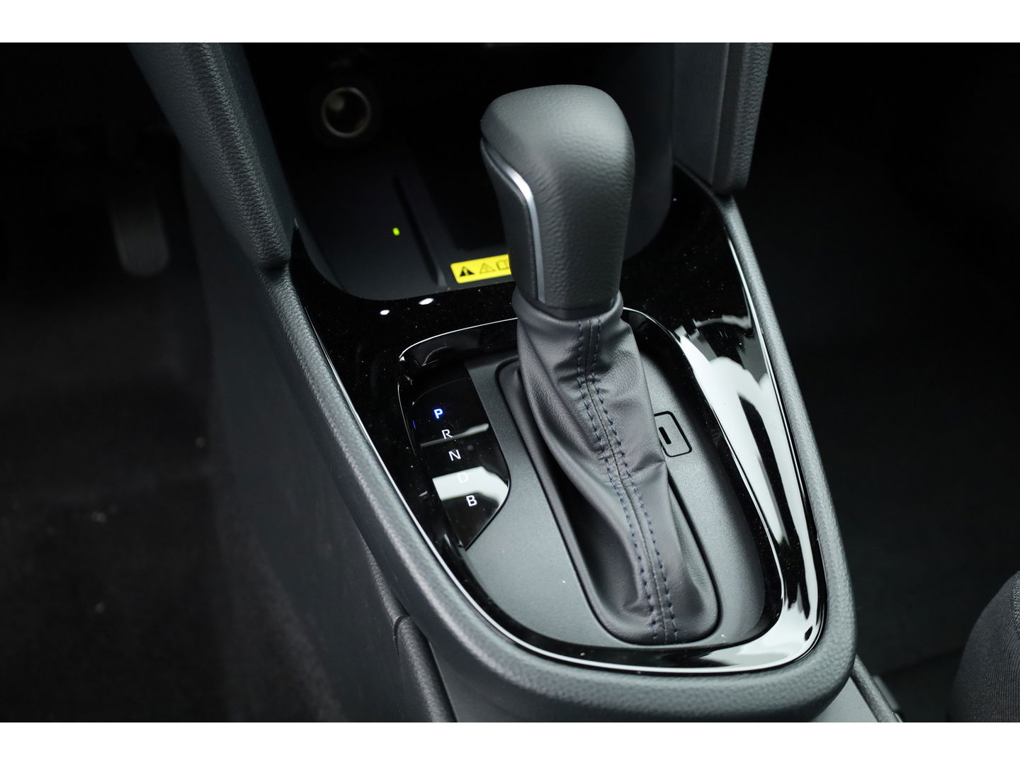 Toyota Yaris Cross 1.5 Hybrid 130 Teamplayer | Winter pack | Safety pack | Navi | Adapt. Cruise | Camera | Keyless