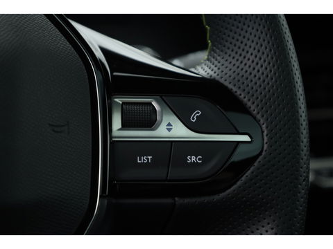 Peugeot 208 1.2 PureTech GT Pack | Pano | Adapt. Cruise | Keyless | Camera | Navi