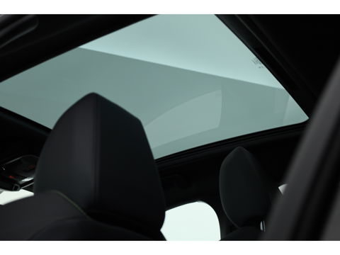 Peugeot 208 1.2 PureTech GT Pack | Pano | Adapt. Cruise | Keyless | Camera | Navi