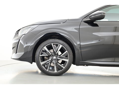 Peugeot 208 1.2 PureTech GT Pack | Pano | Adapt. Cruise | Keyless | Camera | Navi