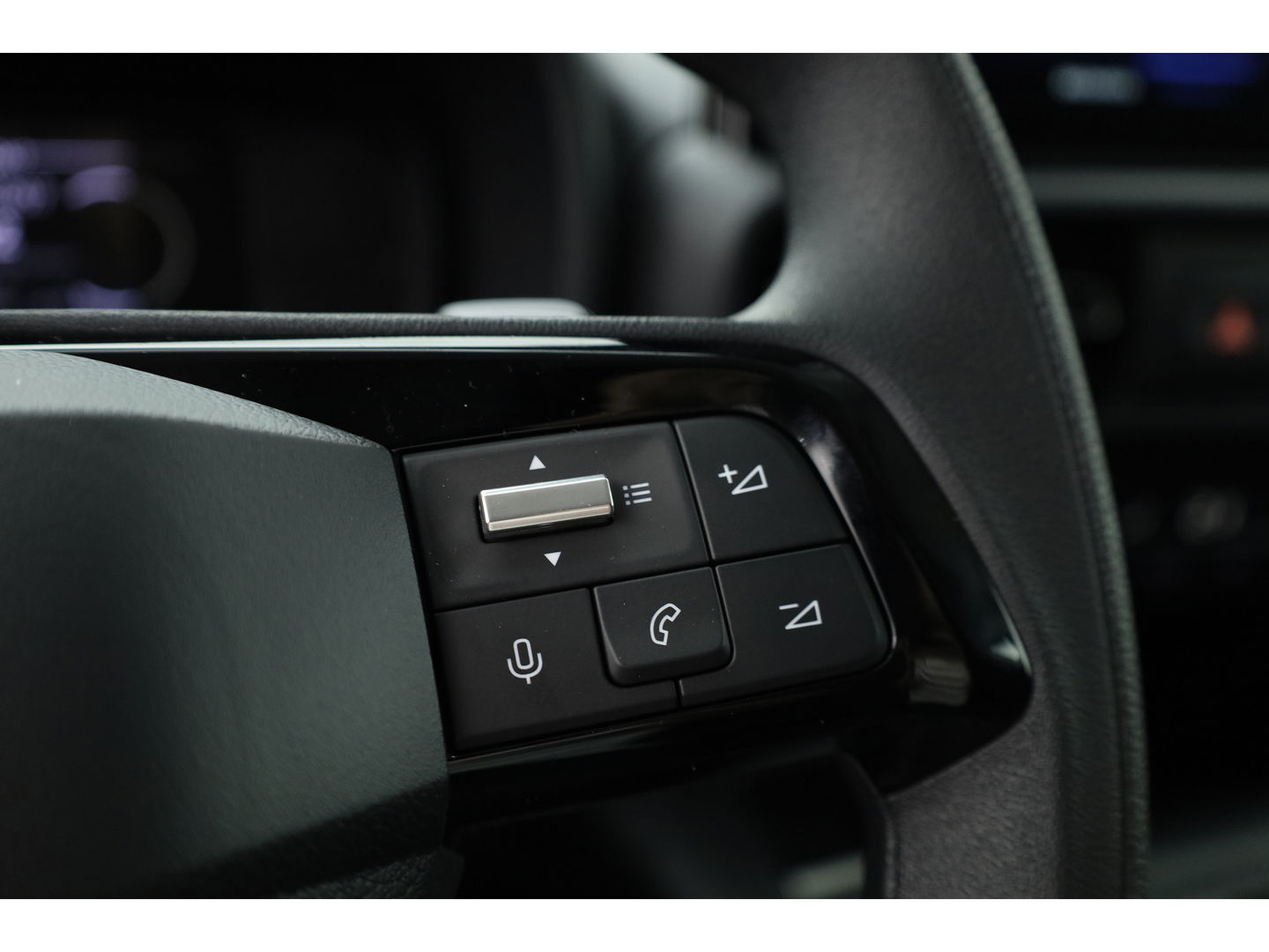 Opel Combo 1.5 BlueHDi 130pk | L2/XXL | Automaat | Nieuw model | Airco | 10" MultiMedia | Apple Carplay | Camera