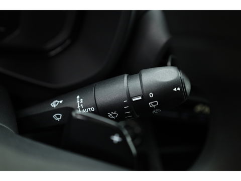 Opel Combo 1.5 BlueHDi 130pk | L2/XXL | Automaat | Nieuw model | Airco | 10" MultiMedia | Apple Carplay | Camera