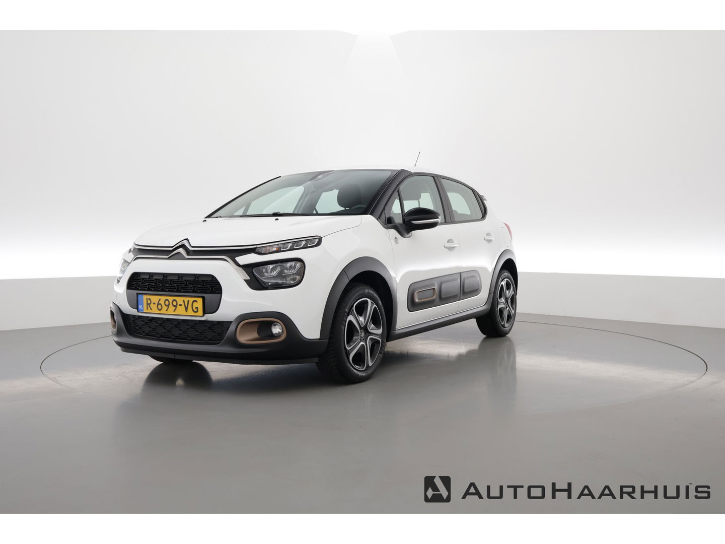 Citroën C3 1.2 PureTech C-Series | Navi by App | Stoelverw | LED | Clima