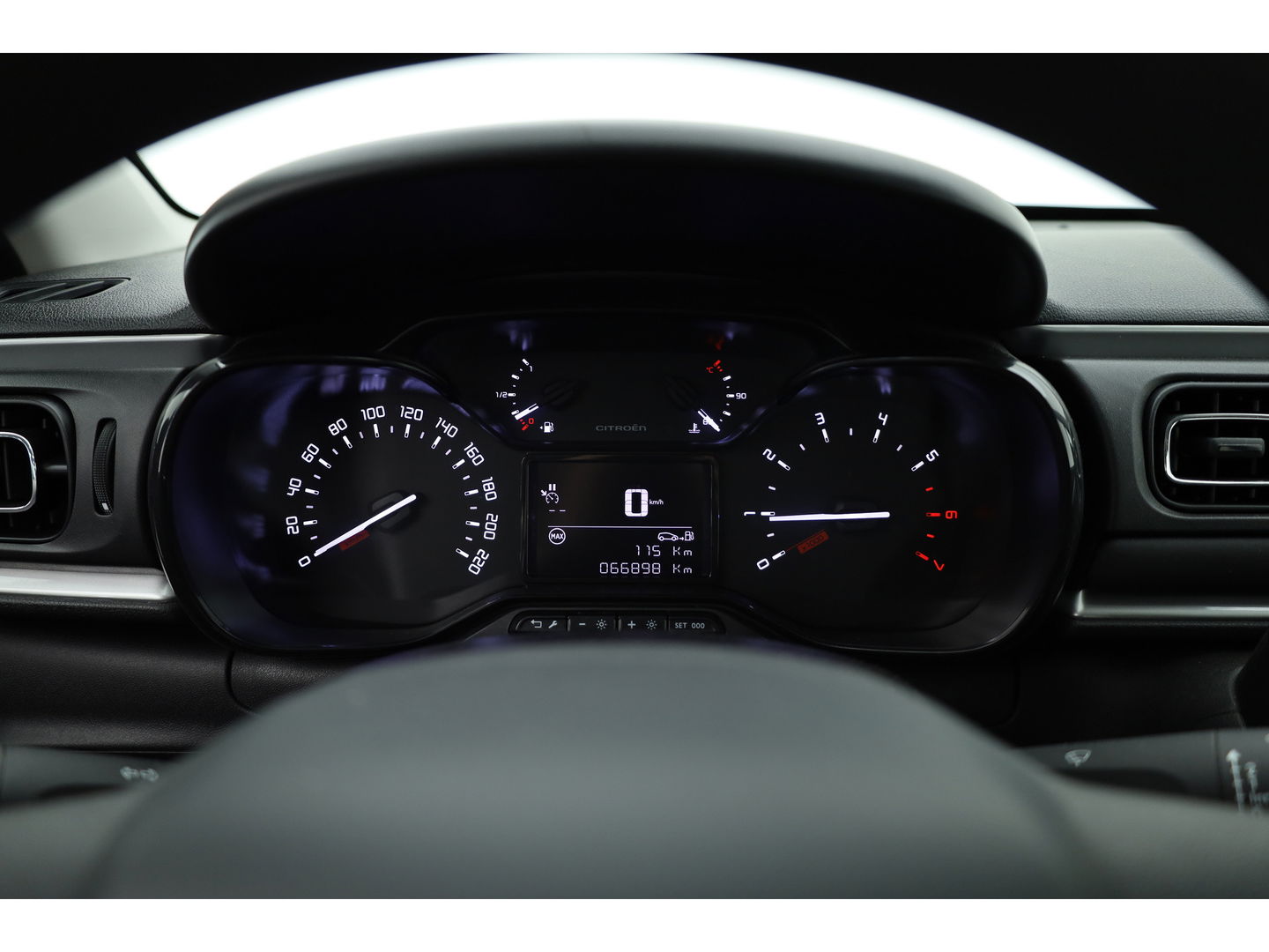 Citroën C3 1.2 PureTech C-Series | Navi by App | Stoelverw | LED | Clima