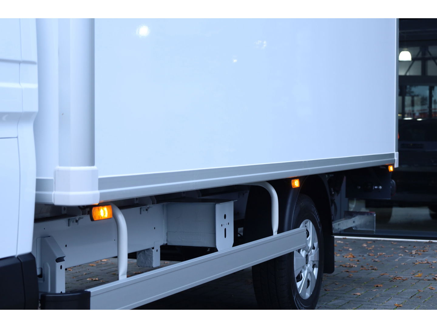 Renault Master 2.3 dCi 150-pk BAKWAGEN | Advance | Nw Model | Laadklep | Aut.Airco | Cruise | Navi by App | Spoiler | 423x214x230