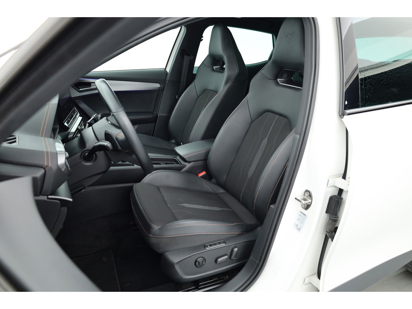 CUPRA Formentor 1.4 e-Hybrid | Pano | Camera | Memory Seat | Travel Assist | Navi