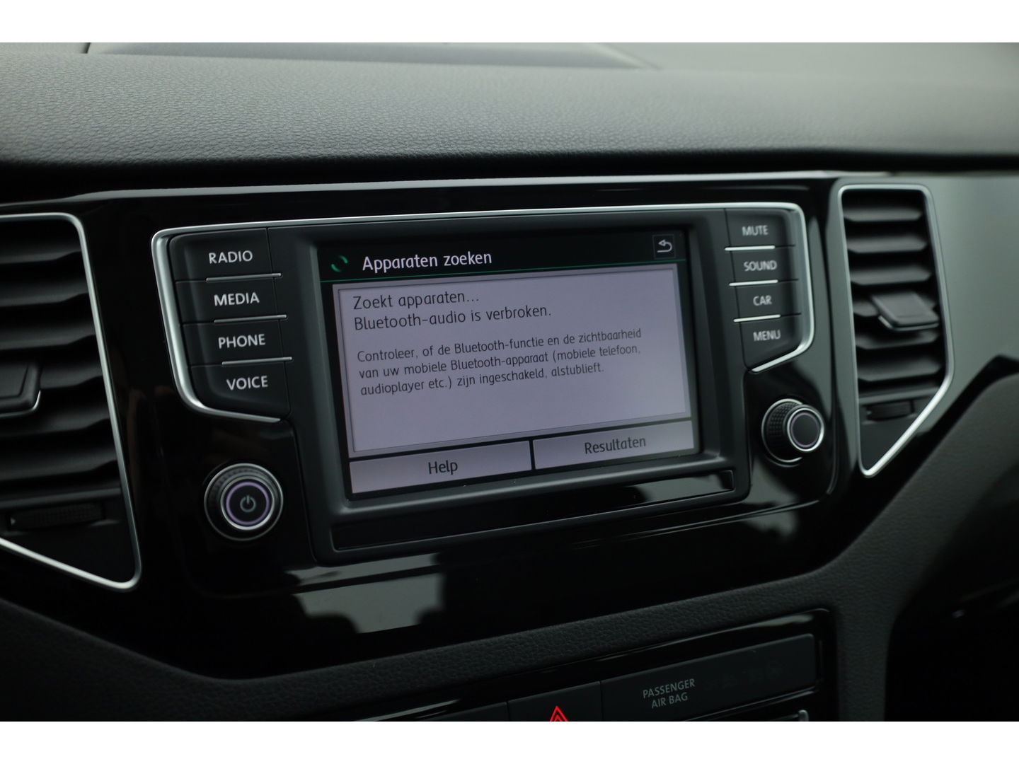 Volkswagen Golf Sportsvan 1.2 TSI Highline DSG | Camera | All Seasons | Trekhaak | Clima | PDC
