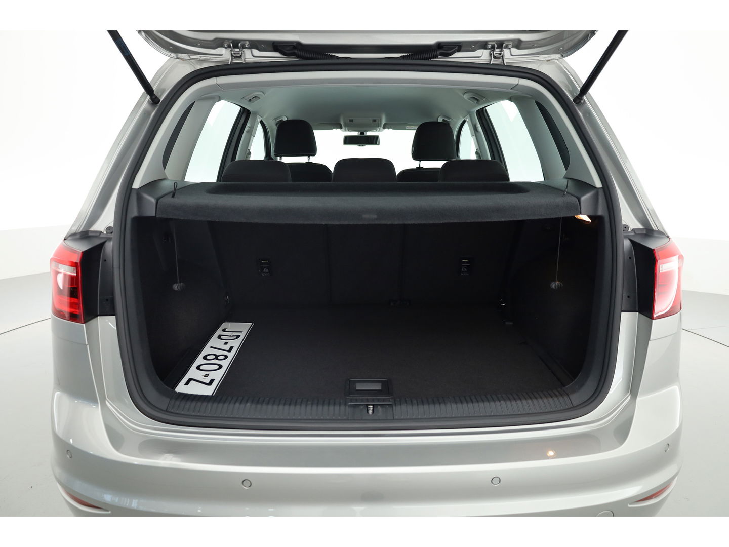 Volkswagen Golf Sportsvan 1.2 TSI Highline DSG | Camera | All Seasons | Trekhaak | Clima | PDC