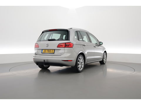 Volkswagen Golf Sportsvan 1.2 TSI Highline DSG | Camera | All Seasons | Trekhaak | Clima | PDC