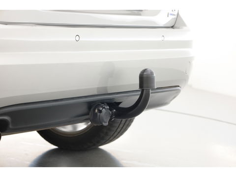 Volkswagen Golf Sportsvan 1.2 TSI Highline DSG | Camera | All Seasons | Trekhaak | Clima | PDC