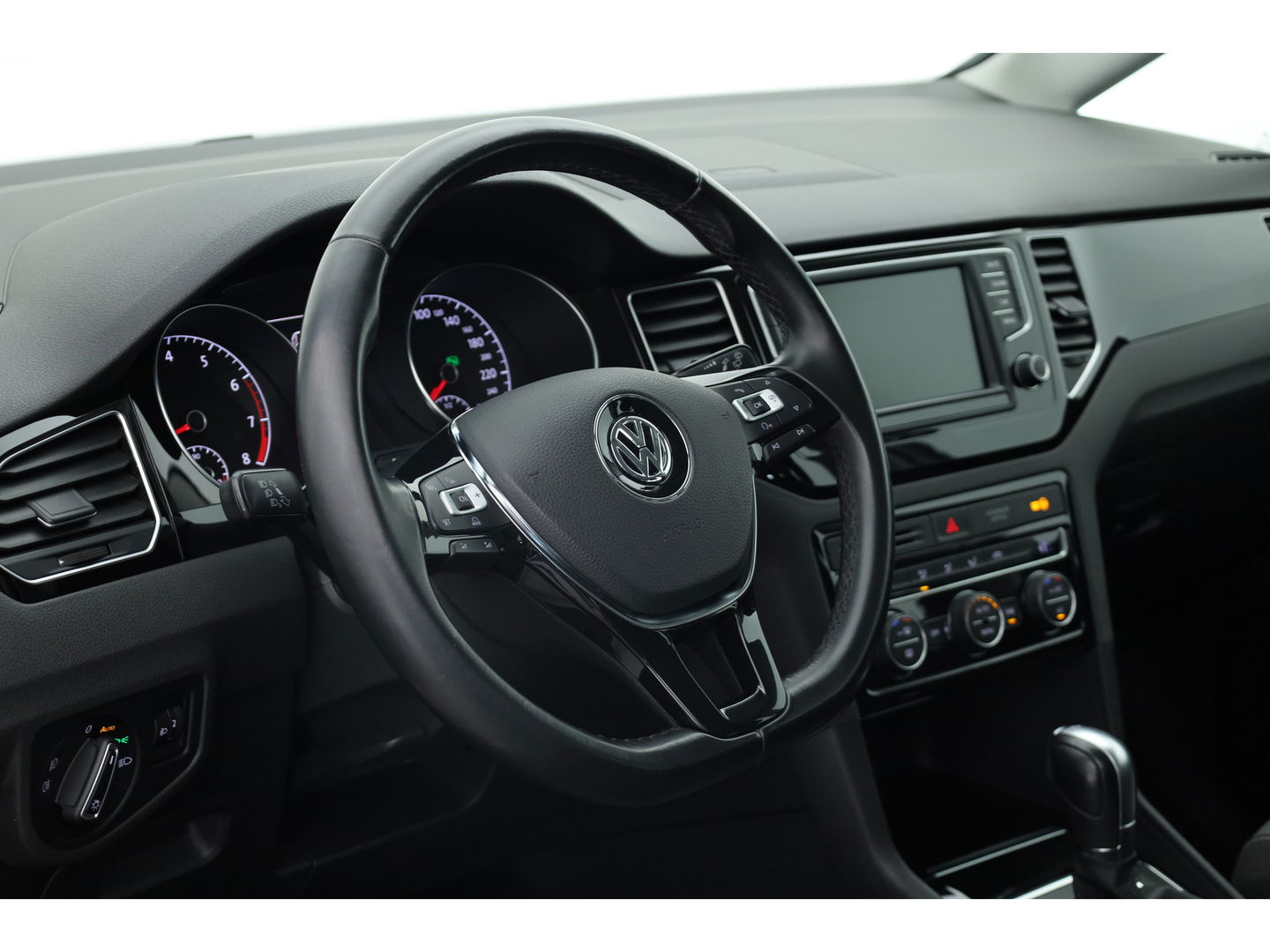 Volkswagen Golf Sportsvan 1.2 TSI Highline DSG | Camera | All Seasons | Trekhaak | Clima | PDC