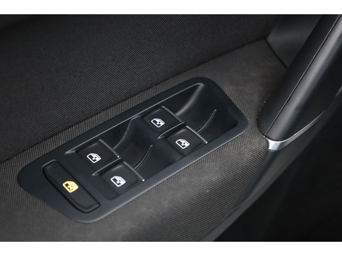 Volkswagen Golf Sportsvan 1.2 TSI Highline DSG | Camera | All Seasons | Trekhaak | Clima | PDC