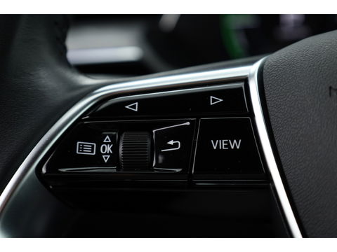 Audi e-tron 55 quattro Advanced edition 95 kWh | Pano | HUD | Soft Close | Luchtvering | Adapt. Cruise | 360cam
