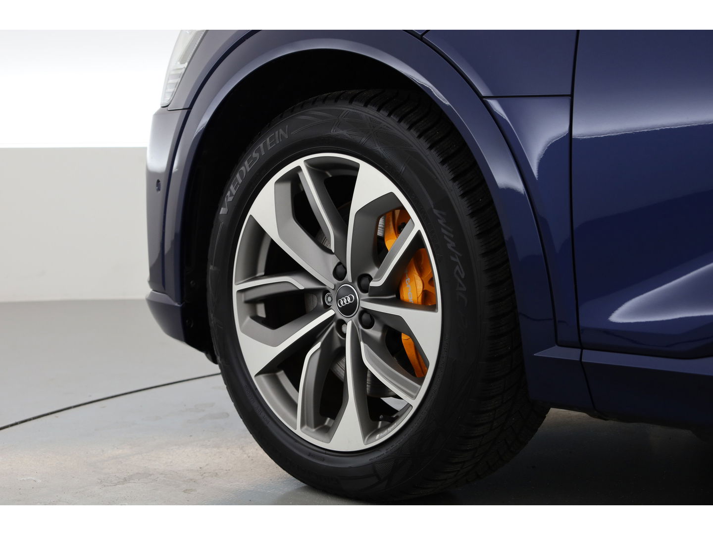 Audi e-tron 55 quattro Advanced edition 95 kWh | Pano | HUD | Soft Close | Luchtvering | Adapt. Cruise | 360cam