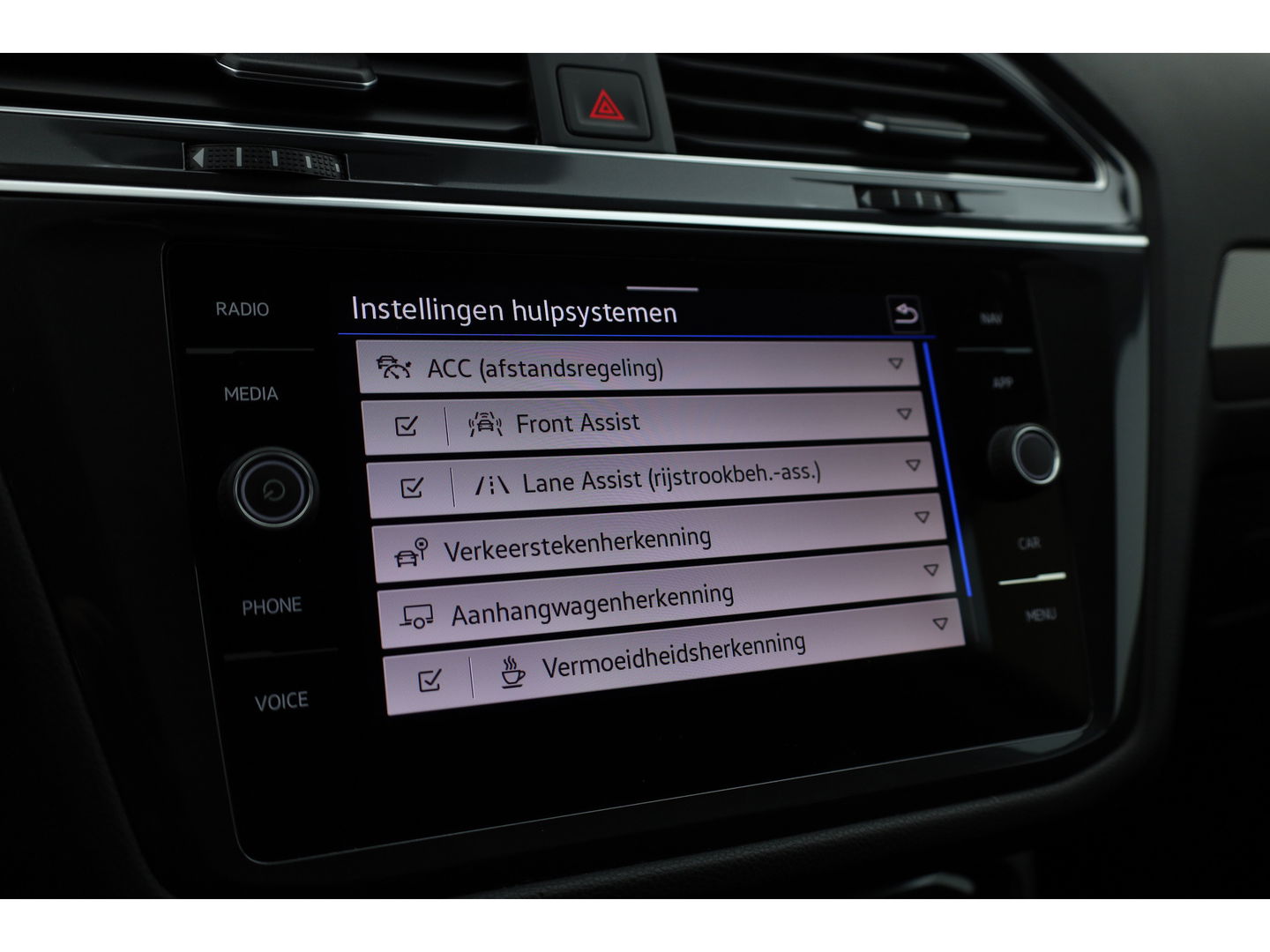 Volkswagen Tiguan Allspace 1.5 TSI Life Business 7p. DSG | Navi | Camera | Adapt. Cruise | Elek. Trekhaak | Stoel- Stuurverw.