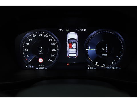 Volvo XC40 T4 Recharge Plus Bright | Navi | Elek. Trekhaak | Pilot Assist | Camera | Stoel- Stuurverw.