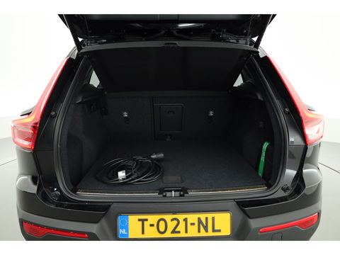 Volvo XC40 T4 Recharge Plus Bright | Navi | Elek. Trekhaak | Pilot Assist | Camera | Stoel- Stuurverw.