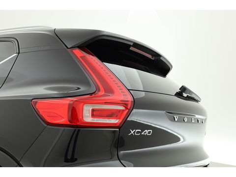 Volvo XC40 T4 Recharge Plus Bright | Navi | Elek. Trekhaak | Pilot Assist | Camera | Stoel- Stuurverw.