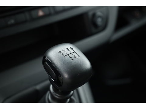 Opel Vivaro 2.0 CDTi 145pk L3H1 | Dubb. Cab. | 6 pers. | Airco | Cruise | Navi by App | Parkeersensoren