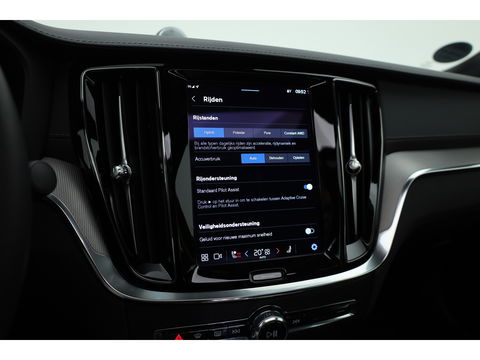 Volvo S60 T8 Polestar Engineered ''Uniek 455PK!'' | Pano | HUD | 360cam | Bowers & Wilkins | Pilot Assist