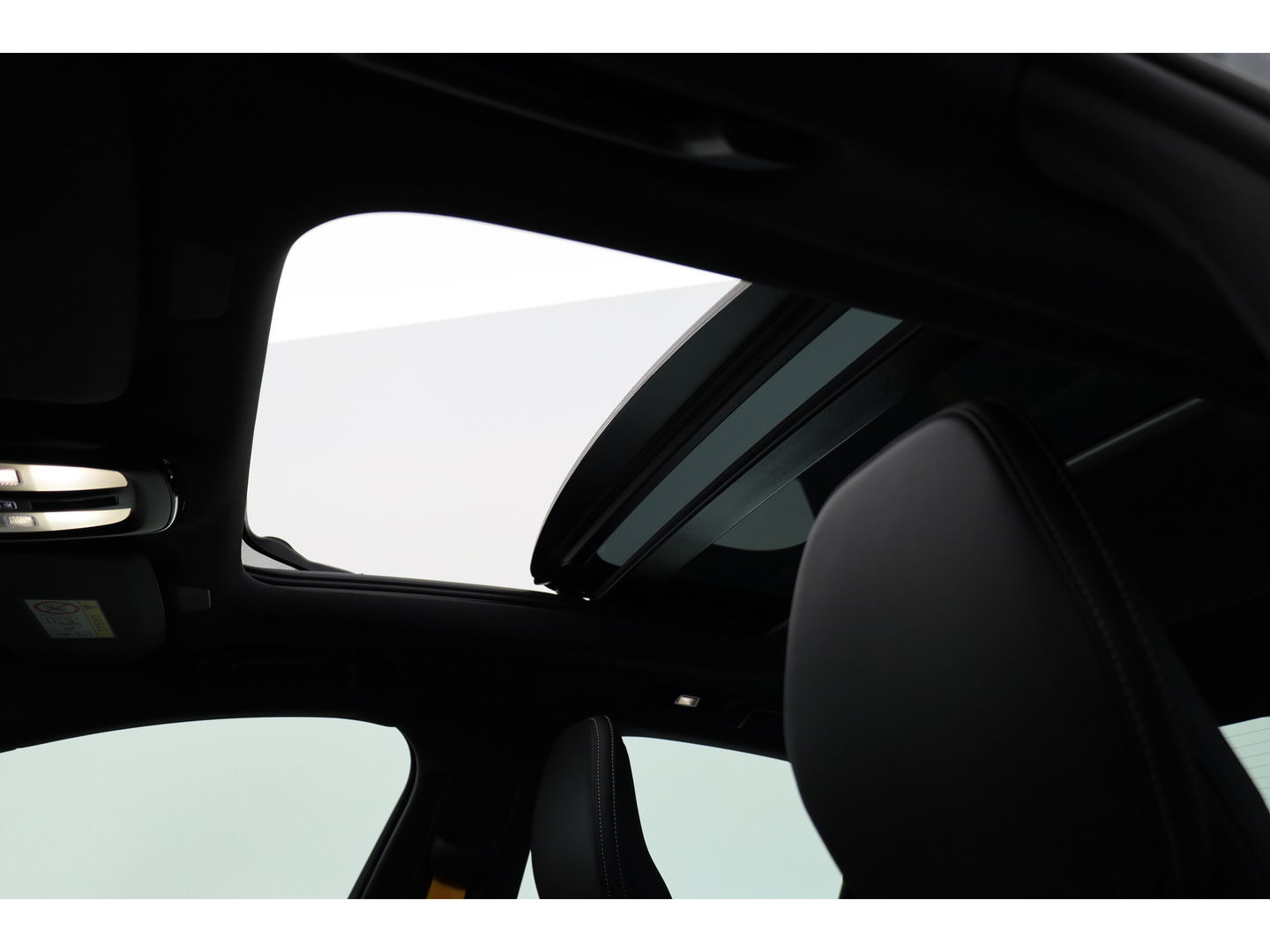 Volvo S60 T8 Polestar Engineered ''Uniek 455PK!'' | Pano | HUD | 360cam | Bowers & Wilkins | Pilot Assist