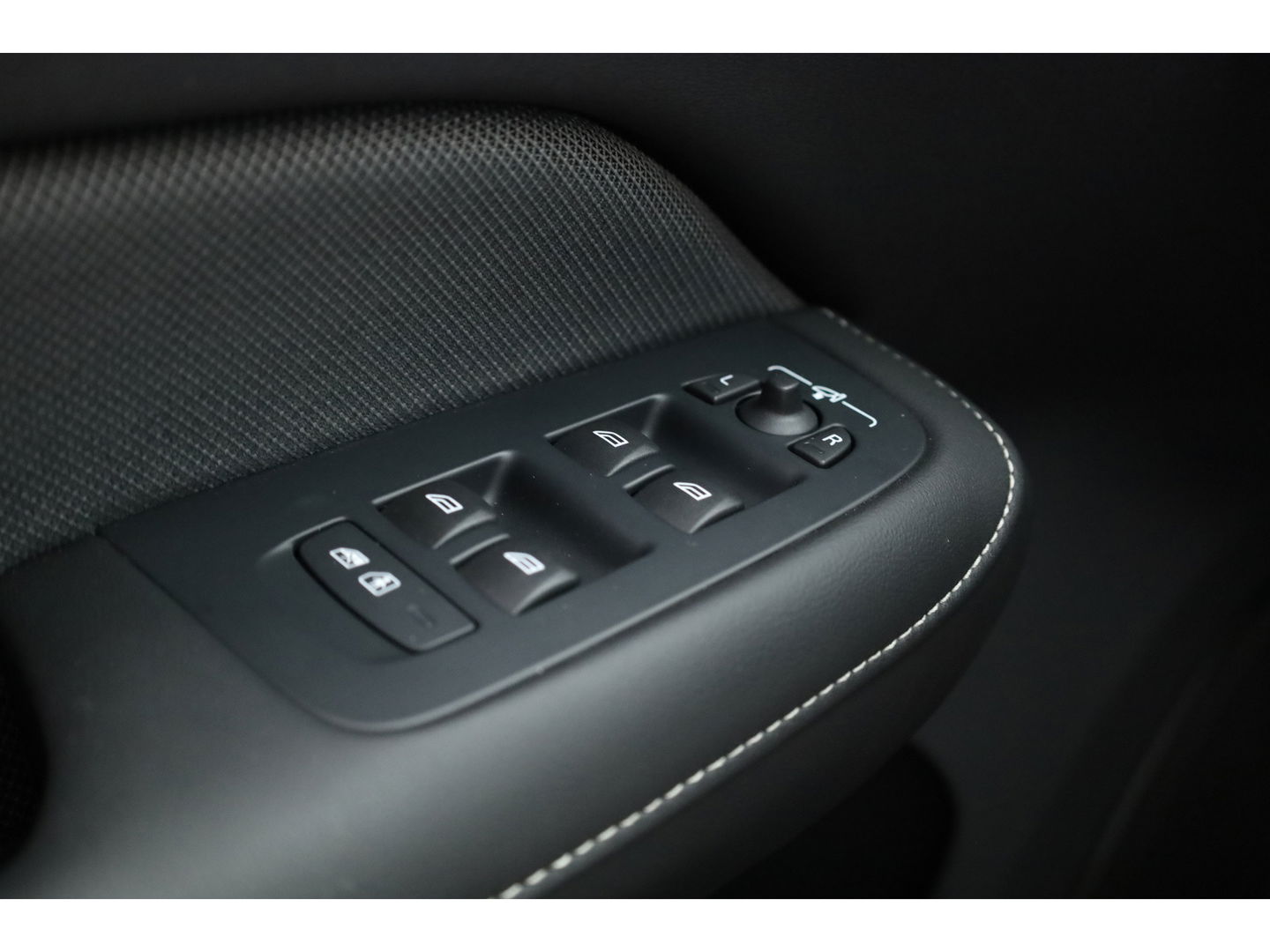 Volvo S60 T8 Polestar Engineered ''Uniek 455PK!'' | Pano | HUD | 360cam | Bowers & Wilkins | Pilot Assist