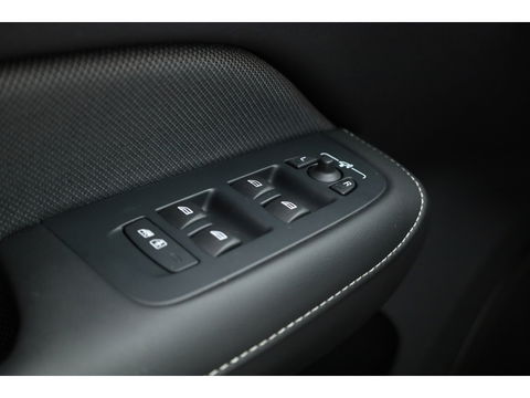 Volvo S60 T8 Polestar Engineered ''Uniek 455PK!'' | Pano | HUD | 360cam | Bowers & Wilkins | Pilot Assist