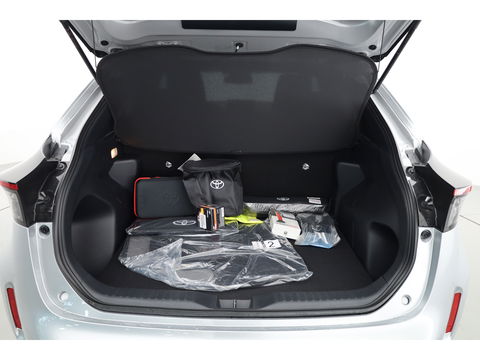 Toyota Yaris Cross 1.5 Hybrid Teamplayer 130pk | Winter pack | Safety pack | Navi | Adapt. Cruise | Camera | Keyless