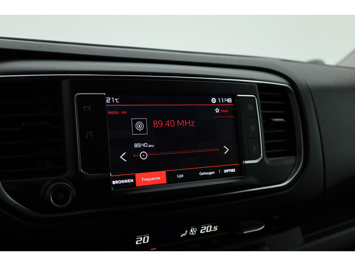 Citroƫn Jumpy 2.0 BlueHDI 180pk AUTOMAAT | Club L2H1 | Cruise | CarPlay | Camera | stoelverw. |