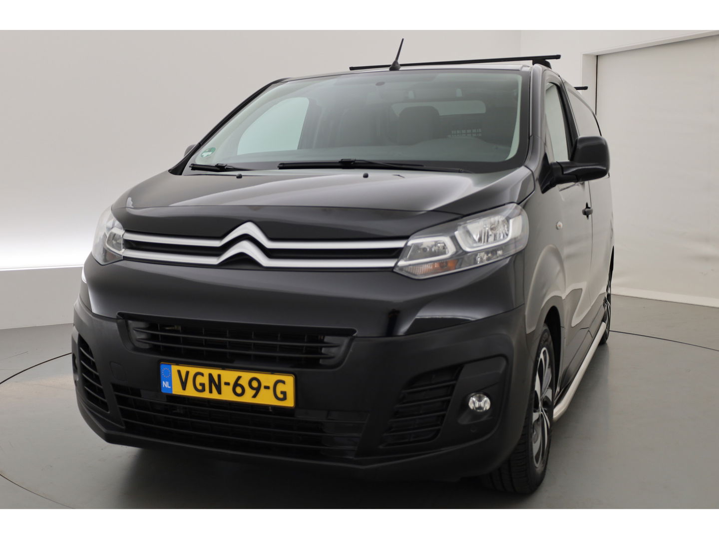 Citroën Jumpy 2.0 BlueHDI 180pk AUTOMAAT | Club L2H1 | Cruise | CarPlay | Camera | stoelverw. |
