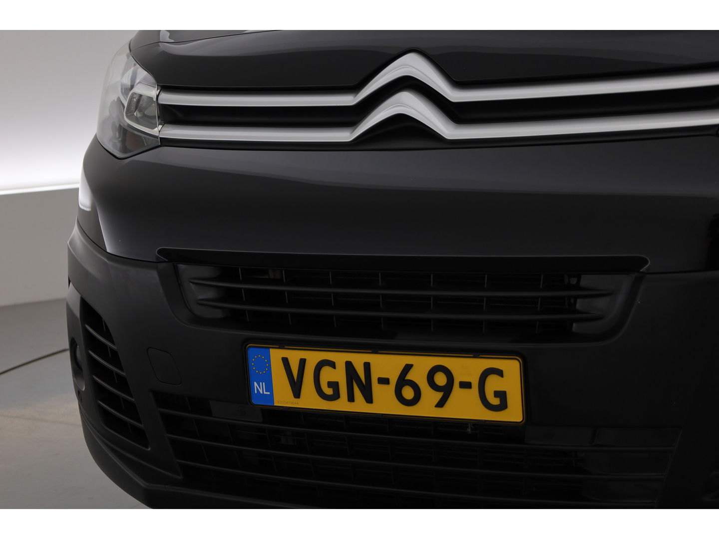 Citroƫn Jumpy 2.0 BlueHDI 180pk AUTOMAAT | Club L2H1 | Cruise | CarPlay | Camera | stoelverw. |
