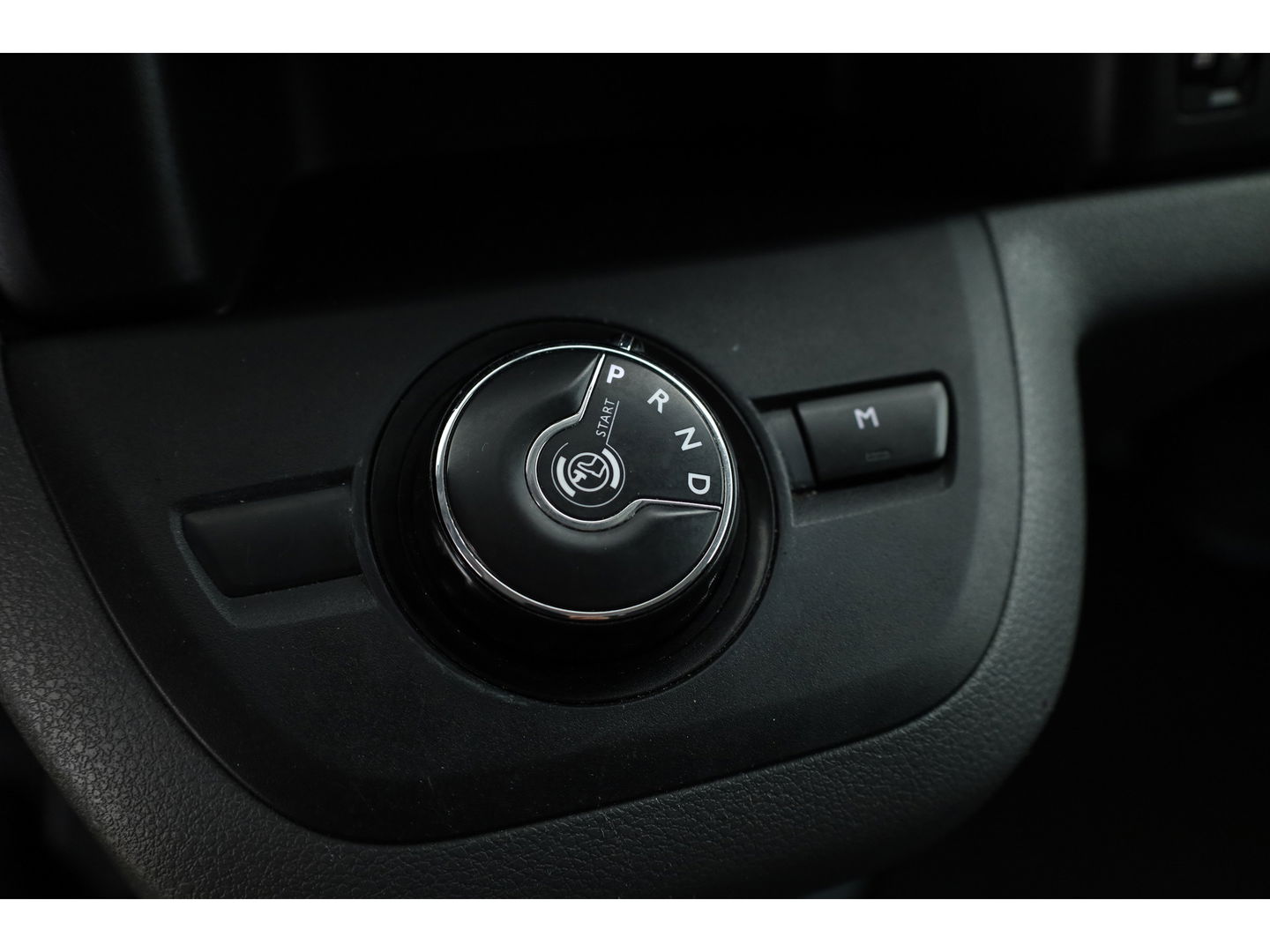 Citroƫn Jumpy 2.0 BlueHDI 180pk AUTOMAAT | Club L2H1 | Cruise | CarPlay | Camera | stoelverw. |