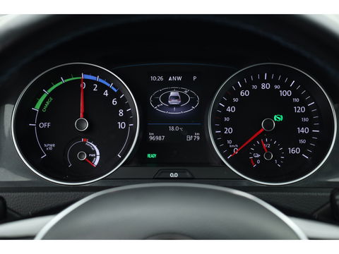 Volkswagen e-Golf | Navi | Camera | Adapt. Cruise | Keyless | Stoelverw. |