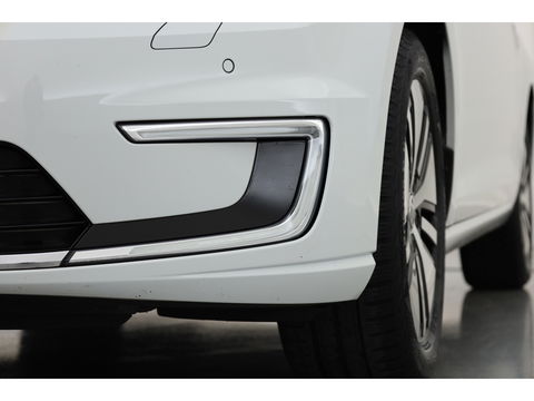 Volkswagen e-Golf | Navi | Camera | Adapt. Cruise | Keyless | Stoelverw. |