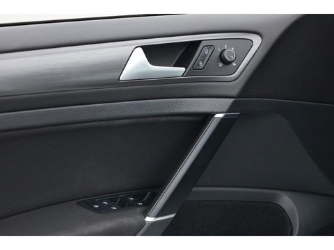 Volkswagen e-Golf | Navi | Camera | Adapt. Cruise | Keyless | Stoelverw. |
