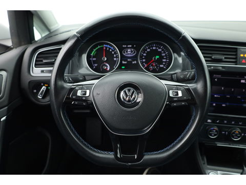 Volkswagen e-Golf | Navi | Camera | Adapt. Cruise | Keyless | Stoelverw. |