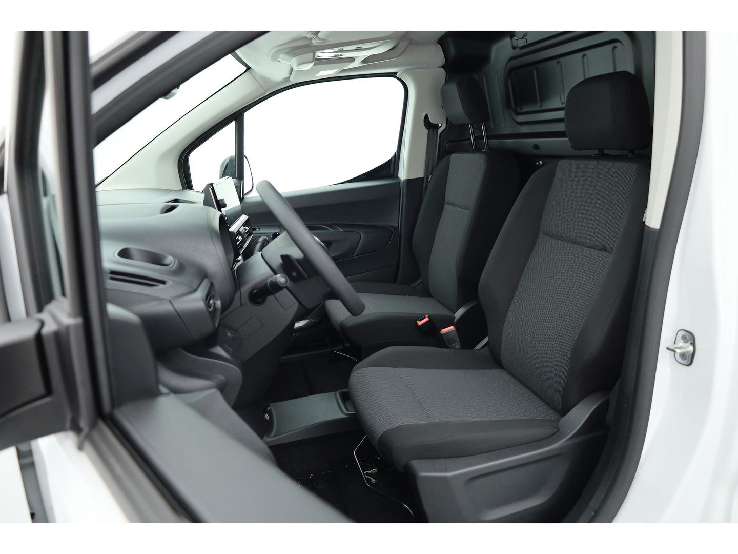 Opel Combo 1.5 BlueHDi 130pk | L2/XXL | Automaat | Nieuw model | Airco | 10" MultiMedia | Apple Carplay | Camera